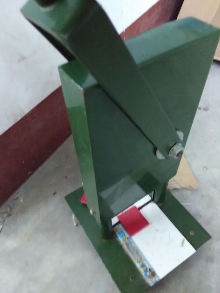 刻章機(jī)章料切刀 印章材料切割機(jī) 塑膠印章切刀 印章機(jī)配件 章坯模切刀